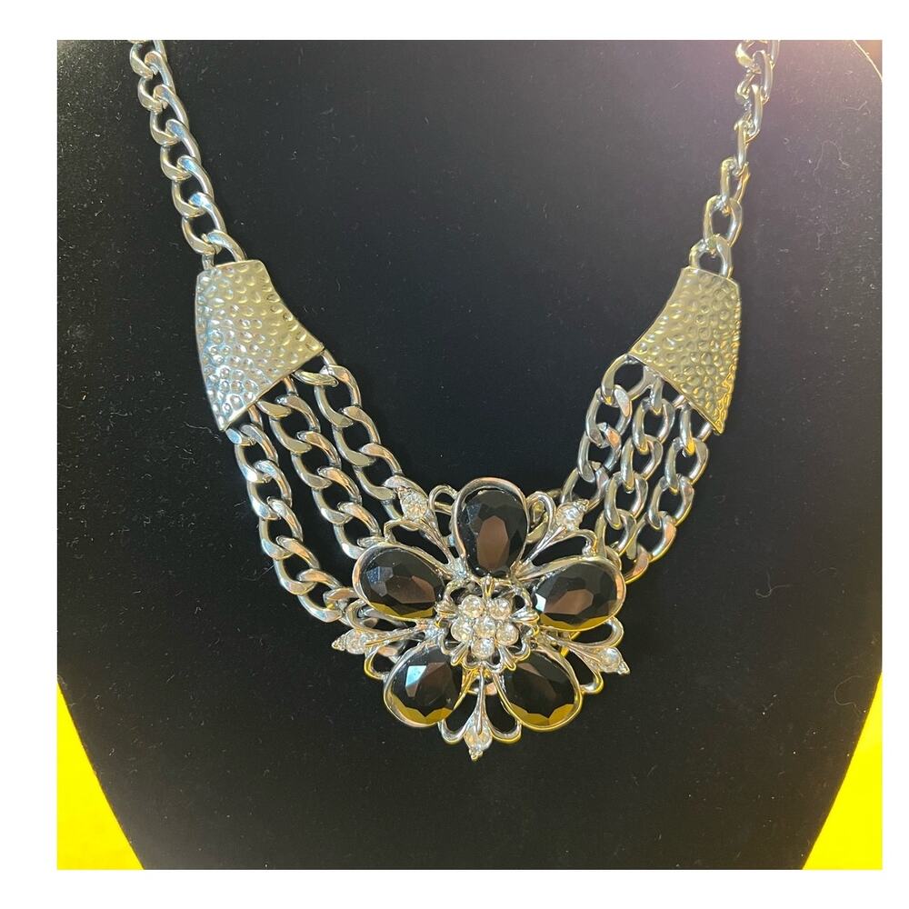 Silver and Black Large Floral Pendant and Chain Adjustable Length Neckla…